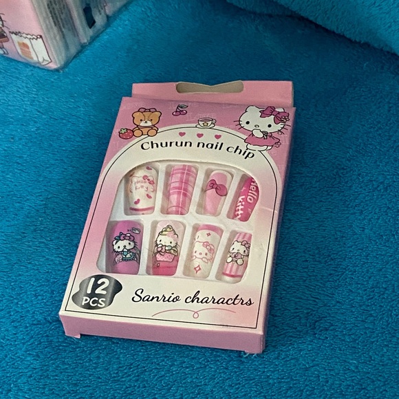 Hello Kitty Fun Bundle - Picture 7 of 13